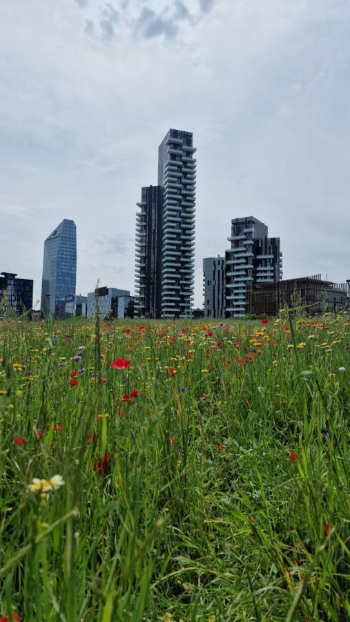 Casa Milano, Appartamento In Centro A Milano Exteriör bild